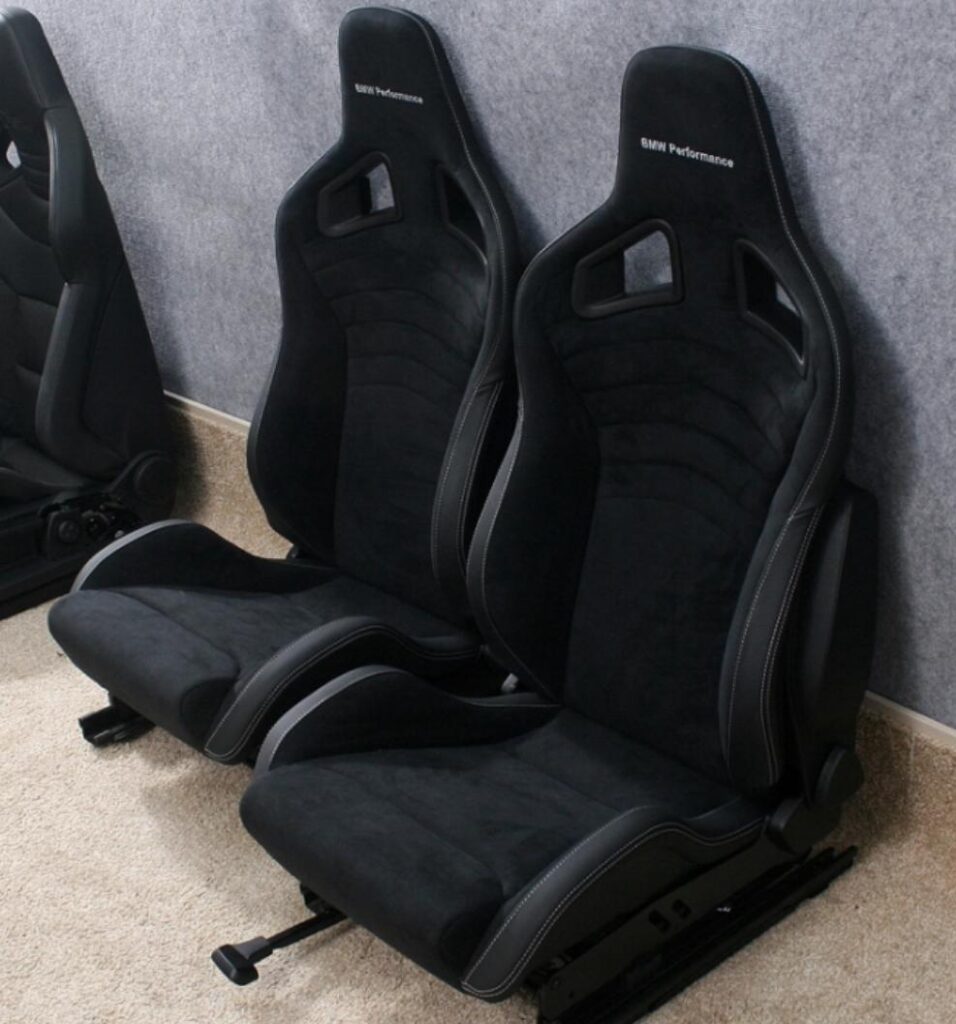 25c28ad2-5d62-478a-8f2d-356ece4aeaf5 Recaro Sportster CS Seats