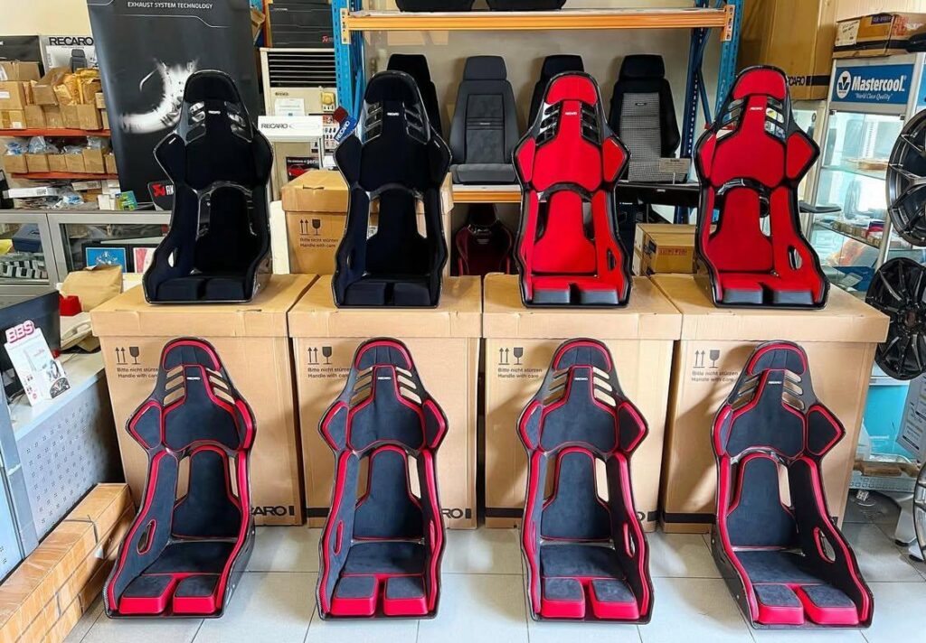 RECARO Podium Seats